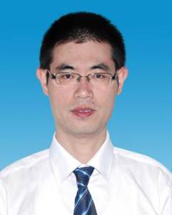 吕岗证件照